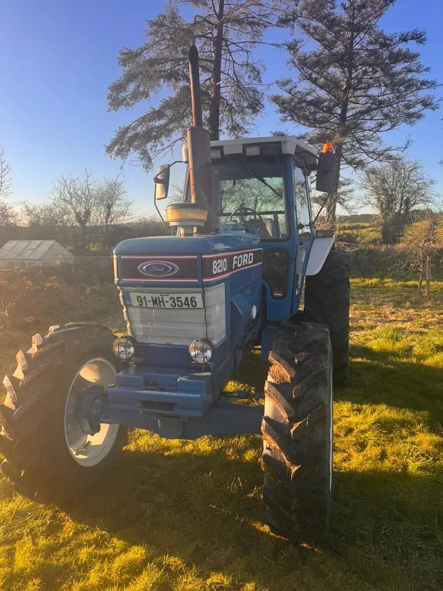 Ford 8210 - Image 1