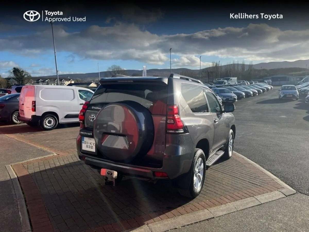 Toyota Land Cruiser SWB COMMERCIAL - Image 2