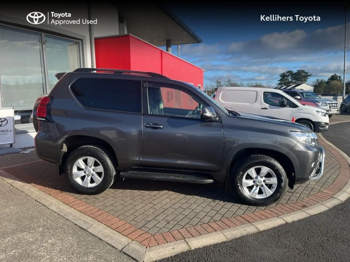 Toyota Land Cruiser SWB COMMERCIAL - Image 3