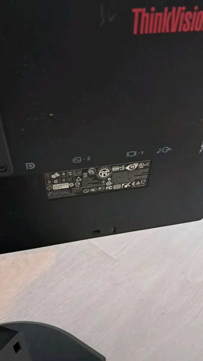 Lenovo Computer Monitor - Image 4