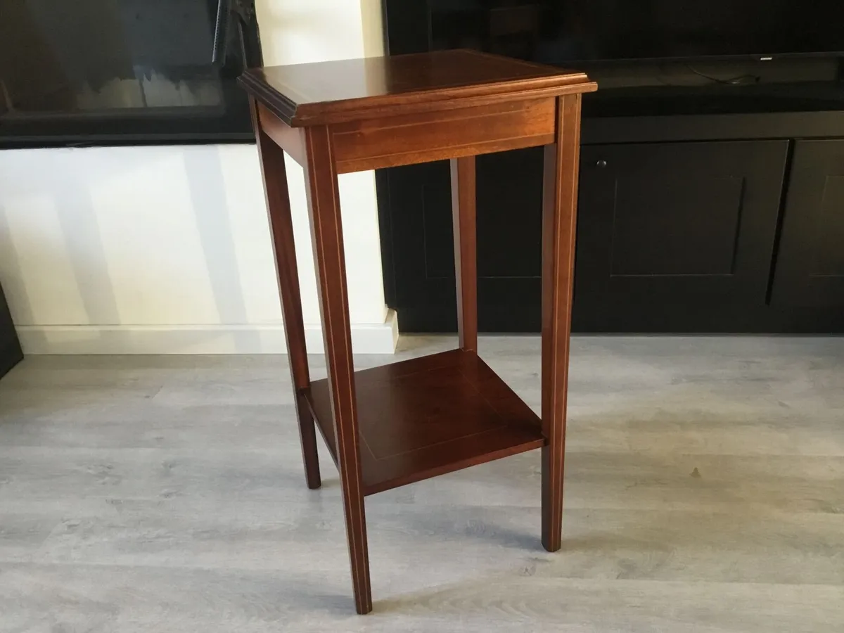 Vintage table - Image 3