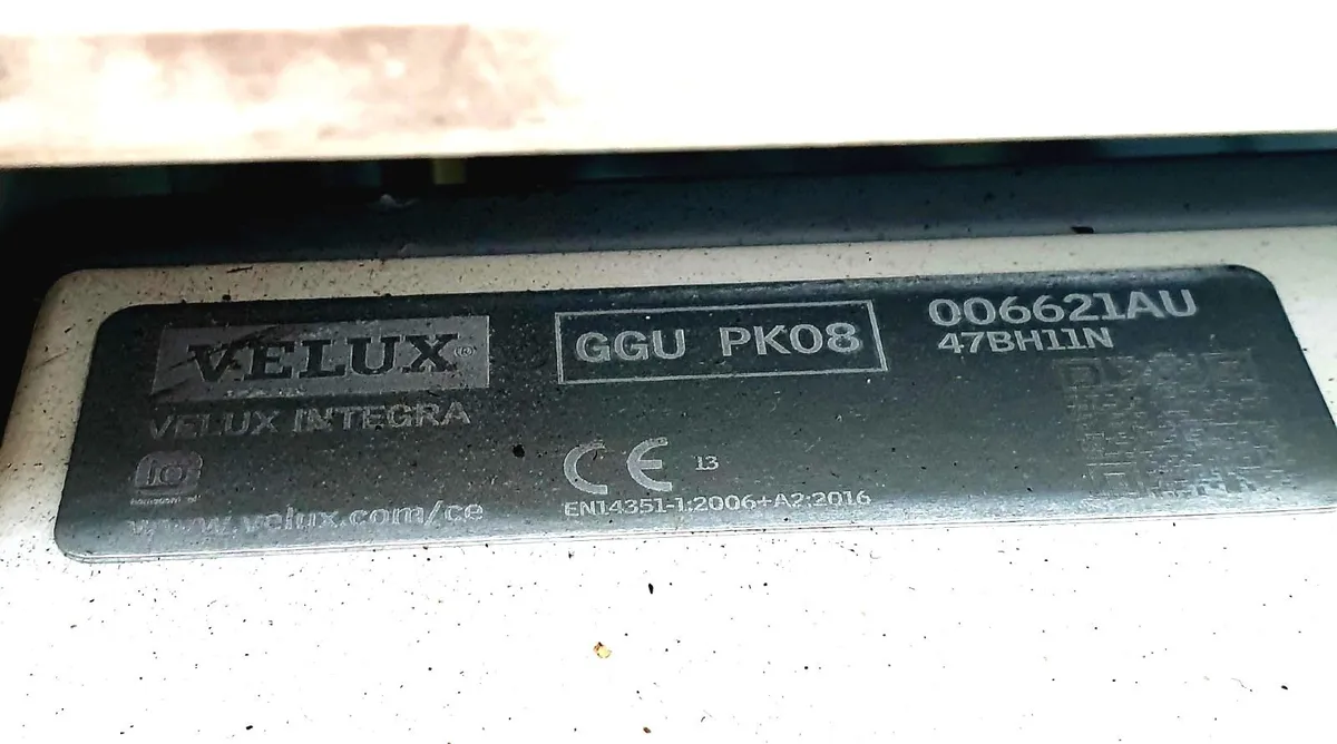 VELUX INTEGRA GGU PK08 ELECTRIC WINDOW - Image 4