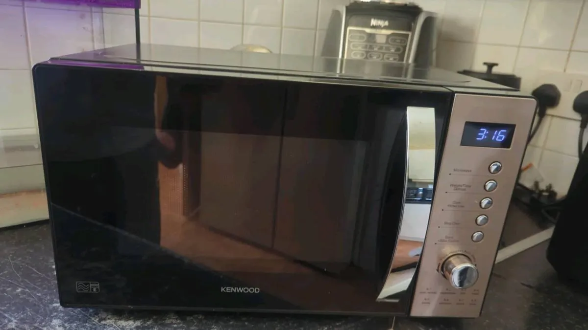 Microwave - Image 1