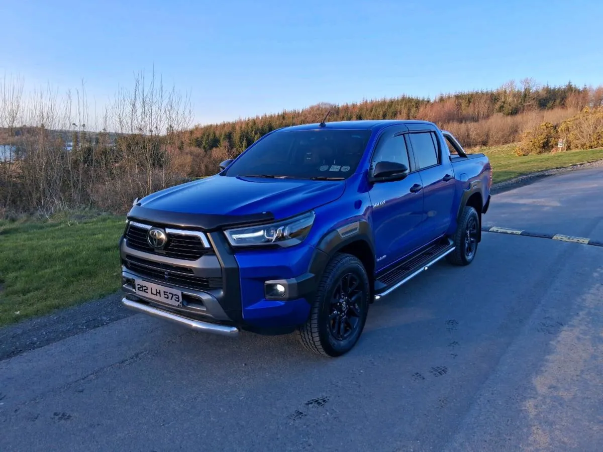 2021 hilux pristine jeep low km NO VAT - Image 1