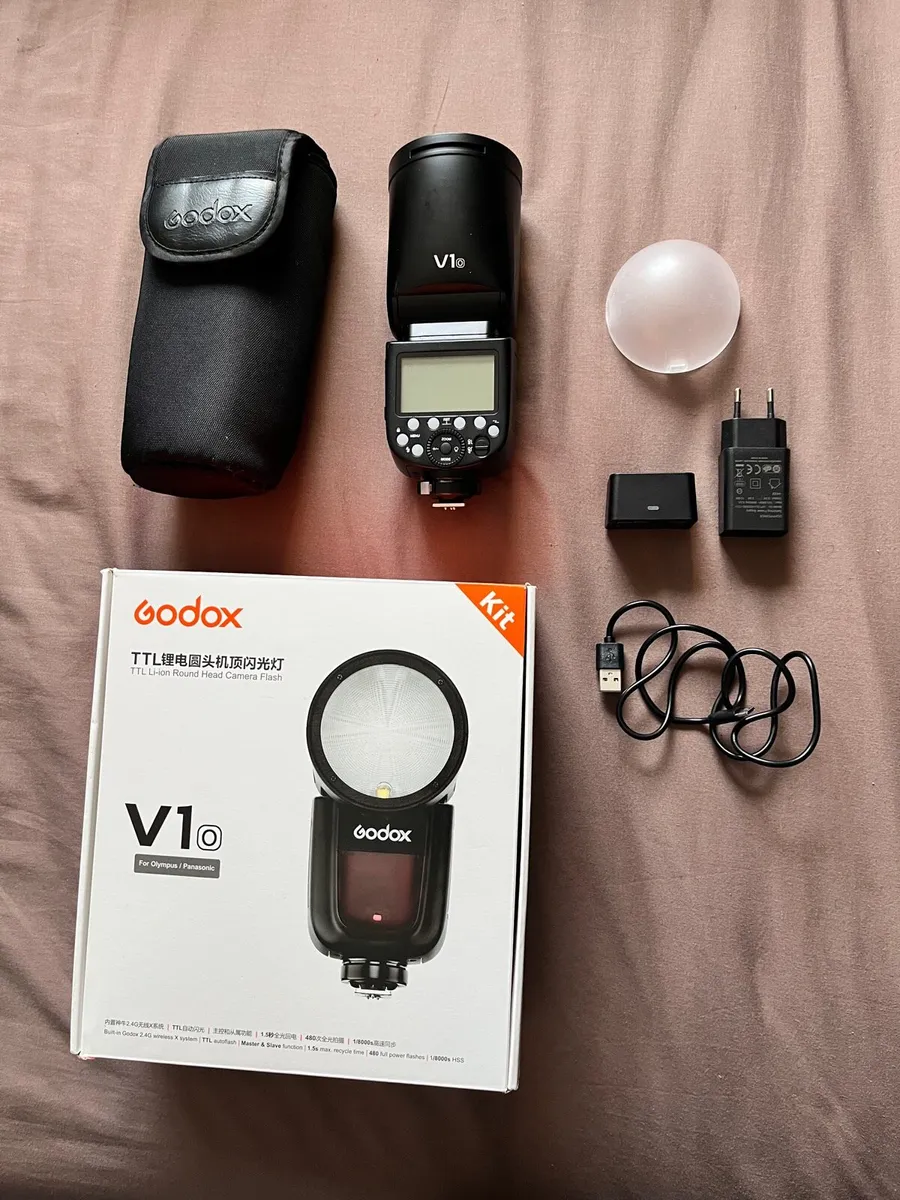 Godox V1 Pro camera flash for lumix and Panasonic - Image 1