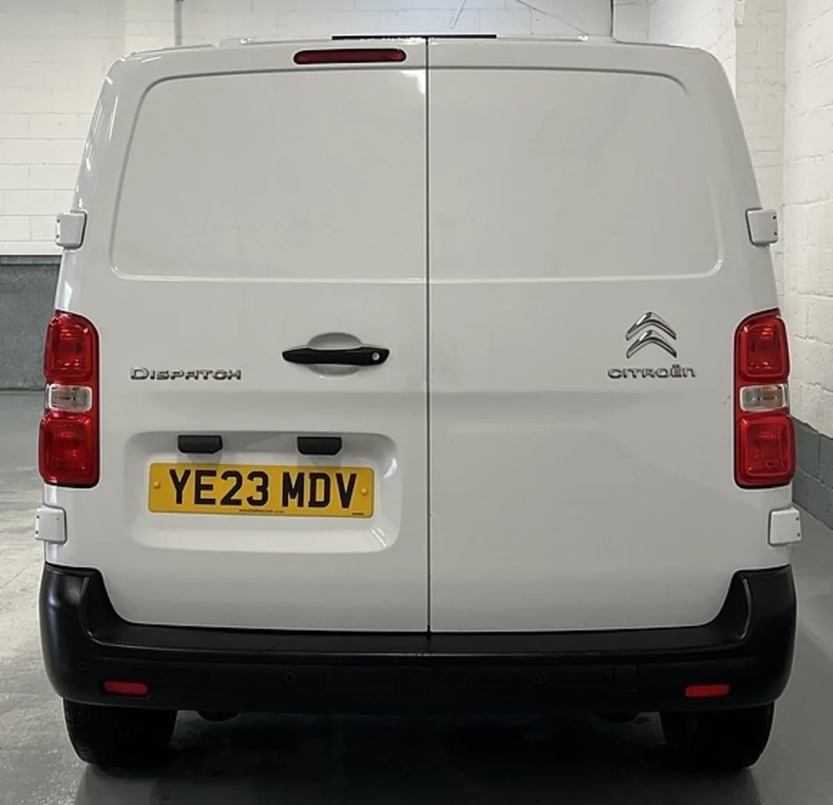 2023 Citroen Dispatch Panel Van - Image 3