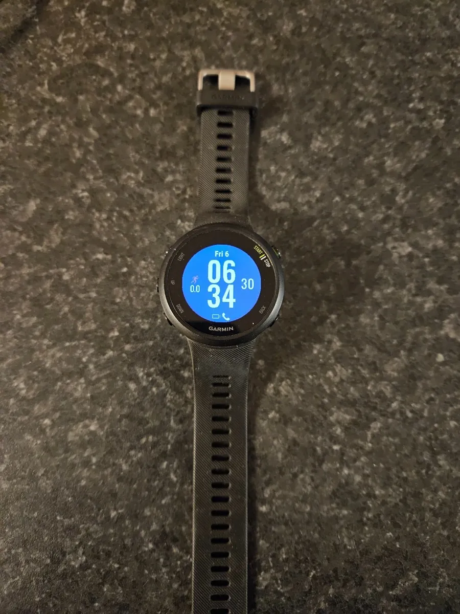 Garmin Forerunner 45 Watch - Image 2