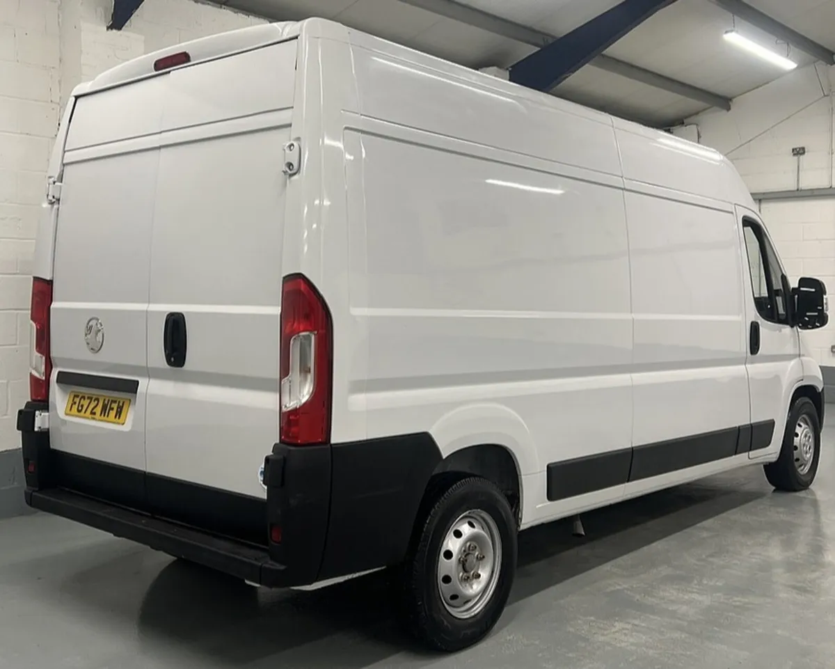 2022 Vauxhall Movano Panel Van - Image 4
