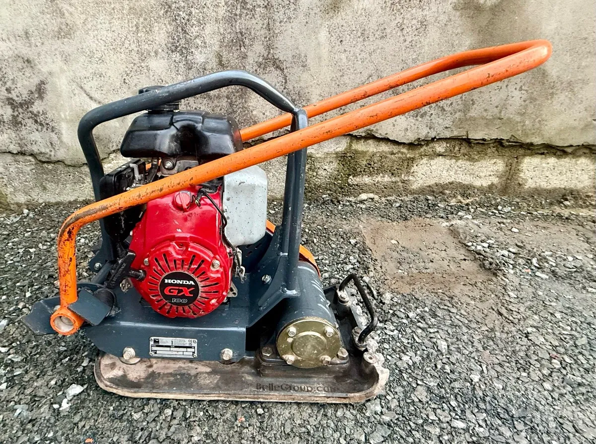 Belle / Honda LC3214 300mm 18 inch wacker plate - Image 1