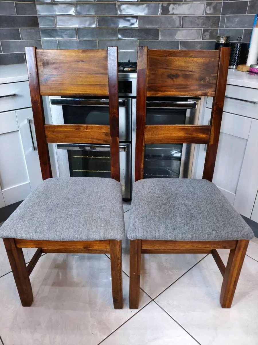 REDUCED: Dining Table & 6 Reupholstered Chairs - Image 3