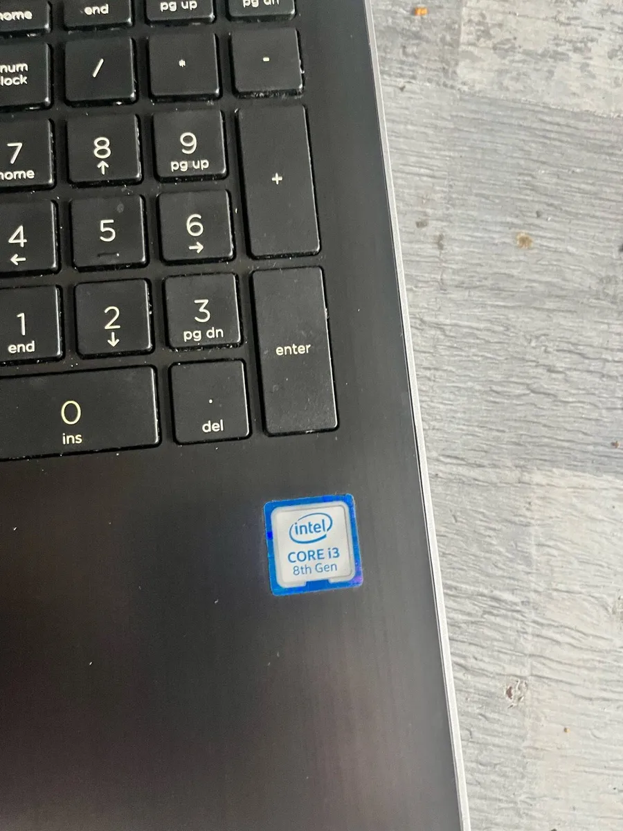 Hp touchscreen laptop - Image 4