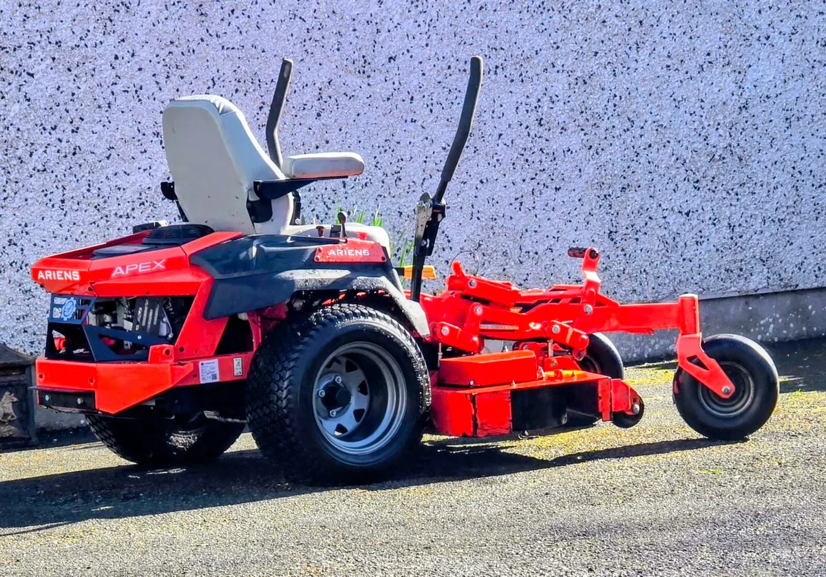 Ariens 52" commercial zero turn - Image 2