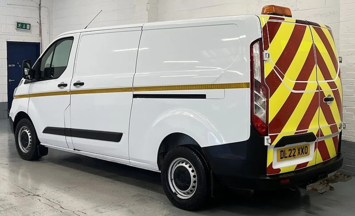2022 Ford Transit Custom Panel Van - Image 3