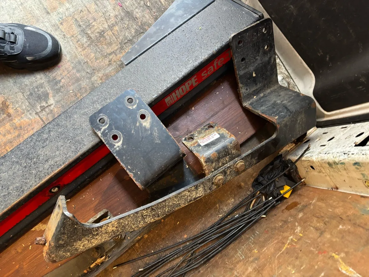 Bar for van - Image 3