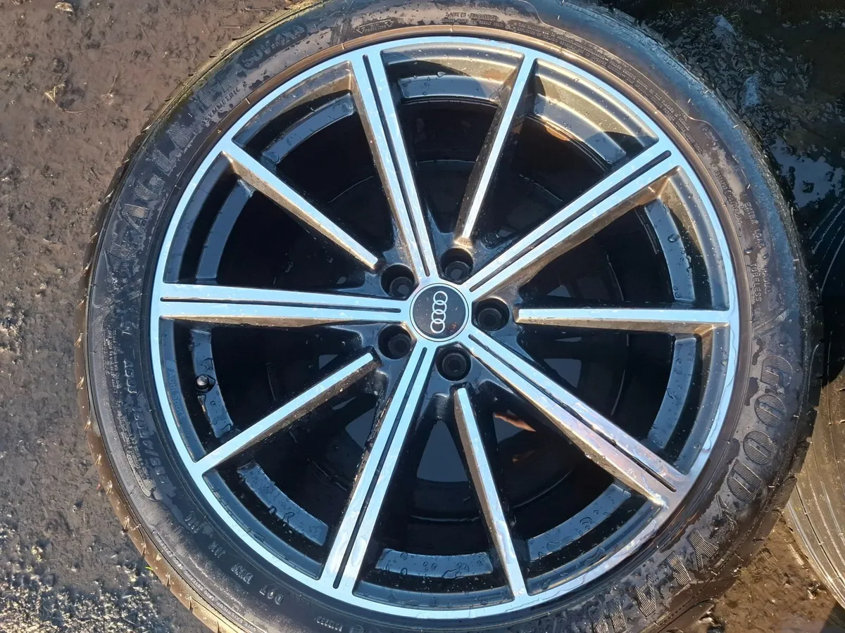 21" Genuine Audi Q7 S Line Alloys with tyres - Image 3