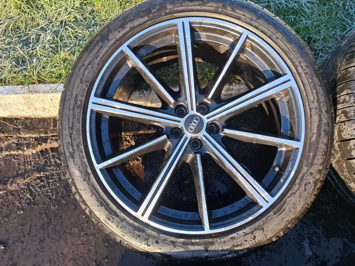 21" Genuine Audi Q7 S Line Alloys with tyres - Image 4