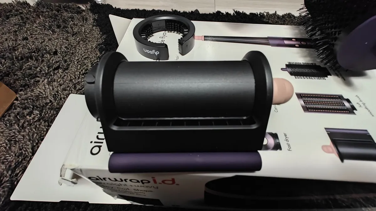 Dyson airwrap complete multi styler HS08 - Image 2