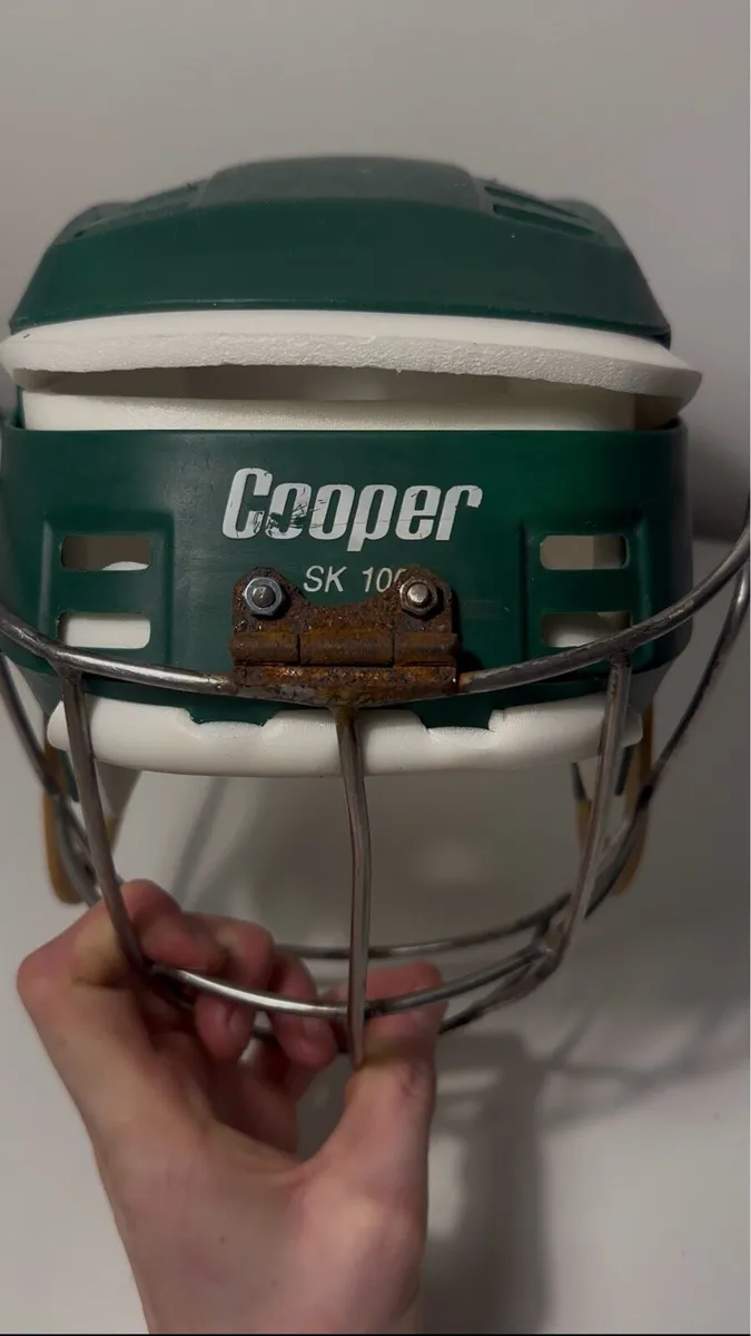 Cooper helmet green - Image 1