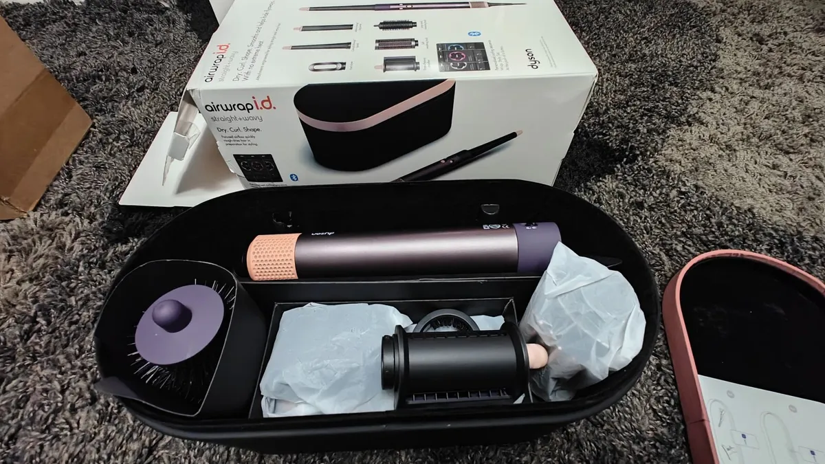 Dyson airwrap complete multi styler HS08 - Image 1