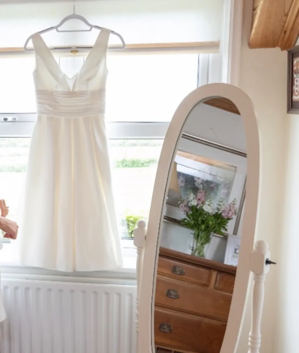 Wedding dress - Image 4