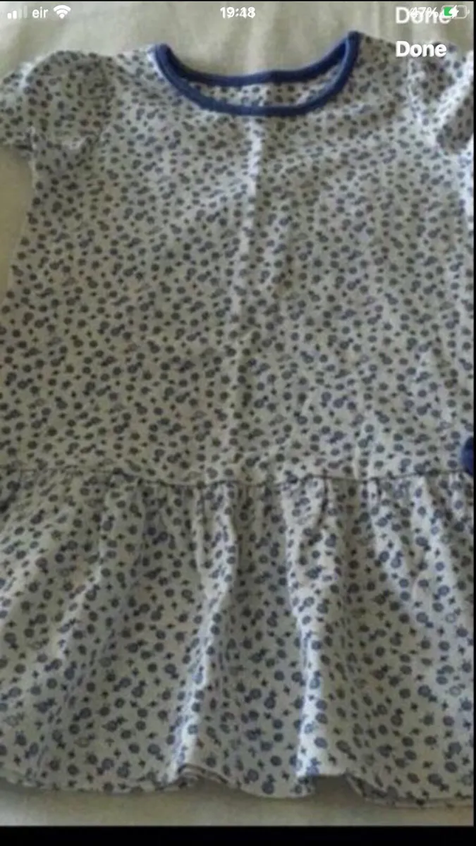 Girls summer dress 6/9 mths €3 - Image 1