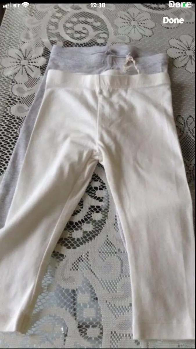 Girls set of two new legging 6/12 mths €3 - Image 2