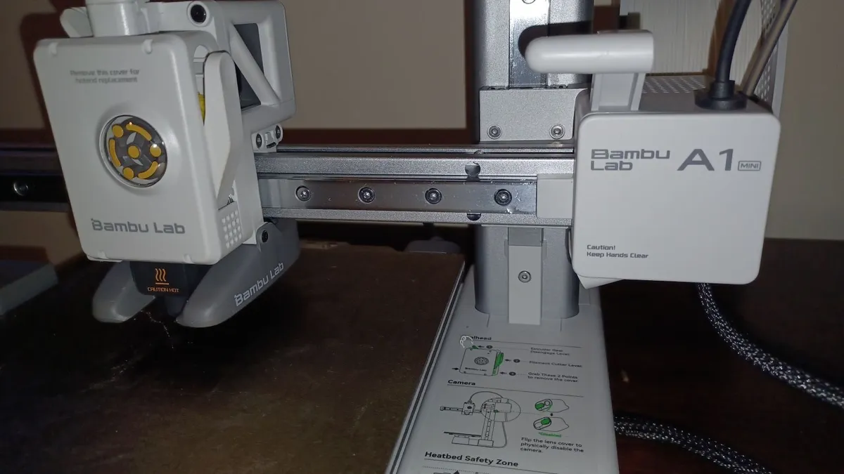 Single bed - Image 1