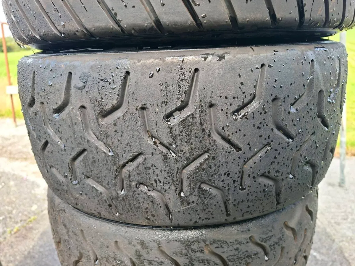 15'' tarmac tyres - Image 3