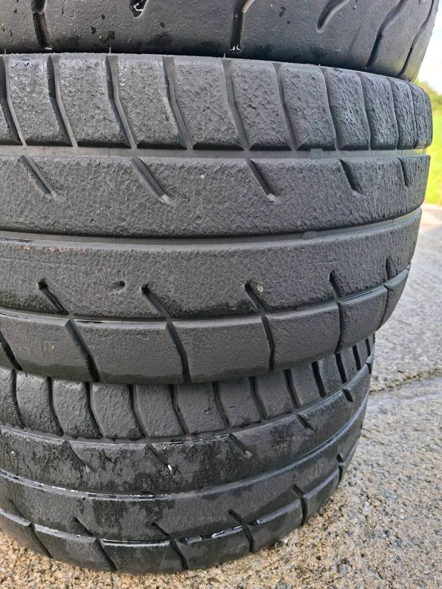 15'' tarmac tyres - Image 1