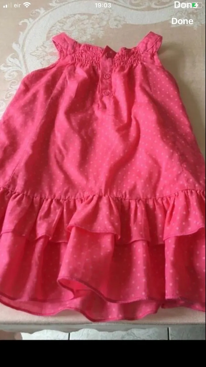 Girls stunning dress 9/12 mths €3 - Image 1