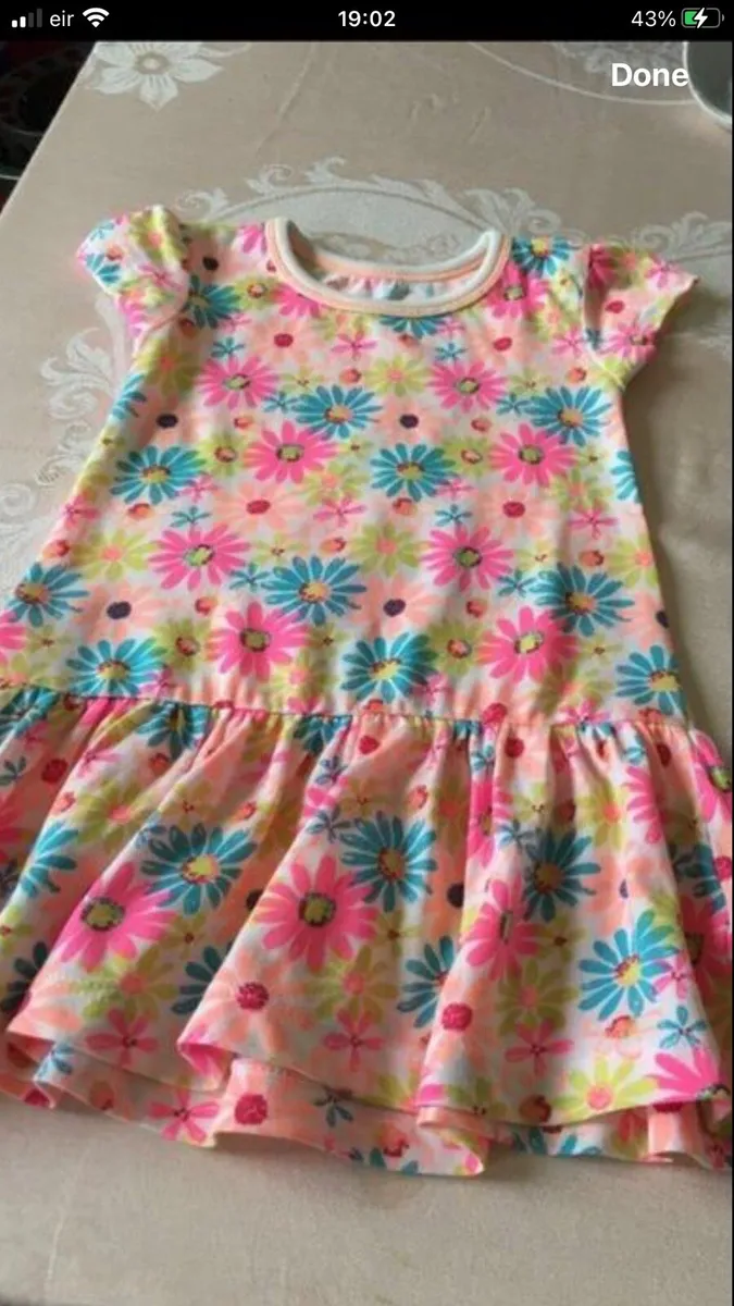 Girls stunning dress 9/12 mths €3 - Image 4