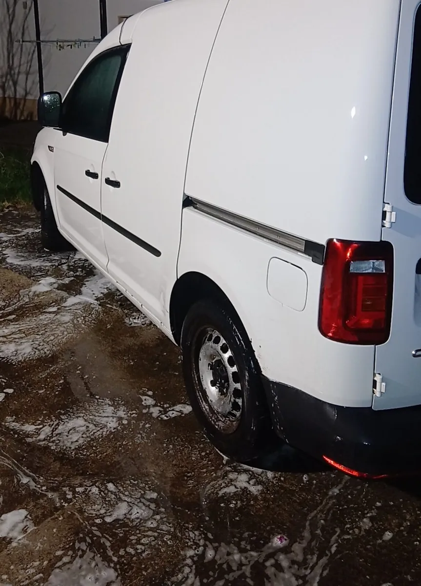 Vw caddy van 2 ltr - Image 3