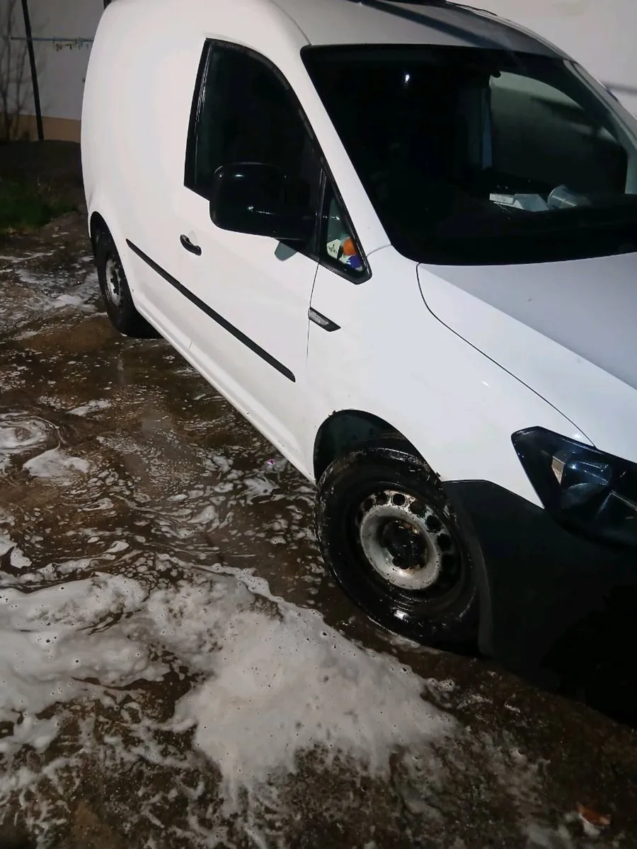 Vw caddy van 2 ltr - Image 4