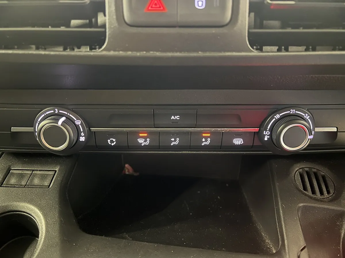 2021 Peugeot Partner Panel Van - Image 3