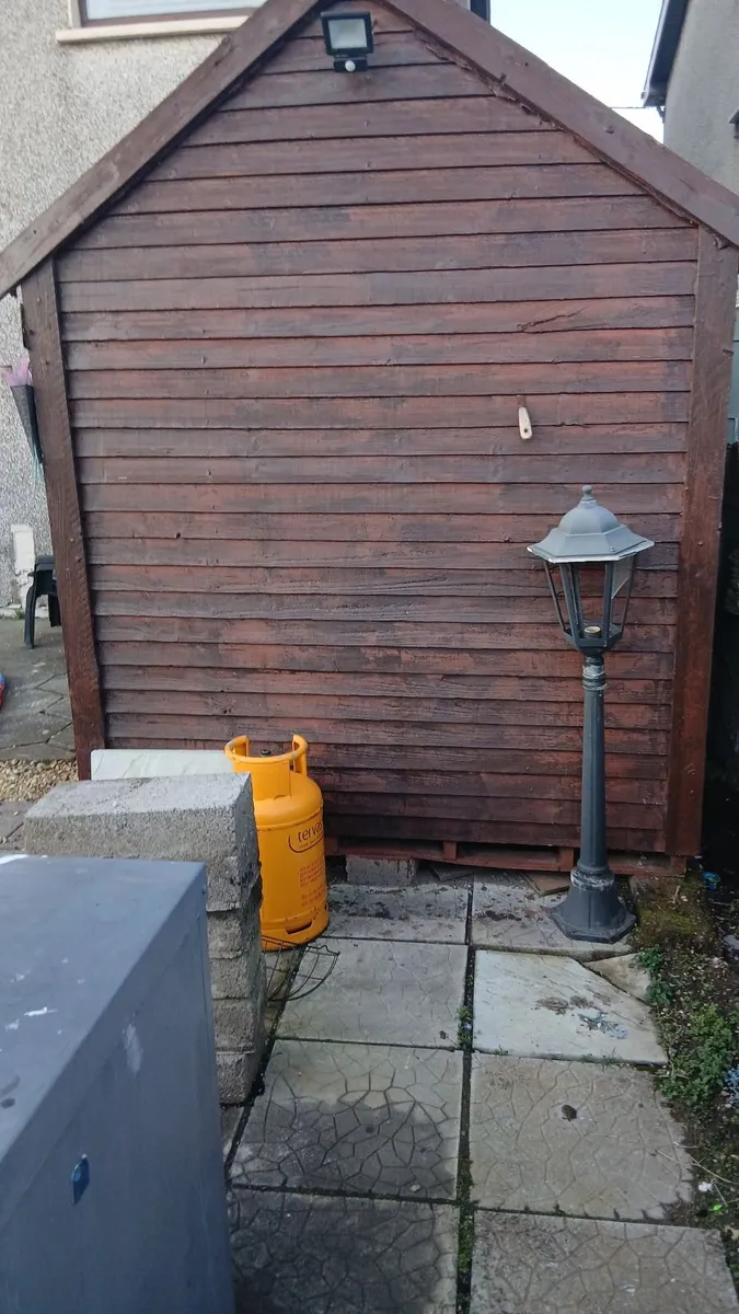 Timber shed - Image 2