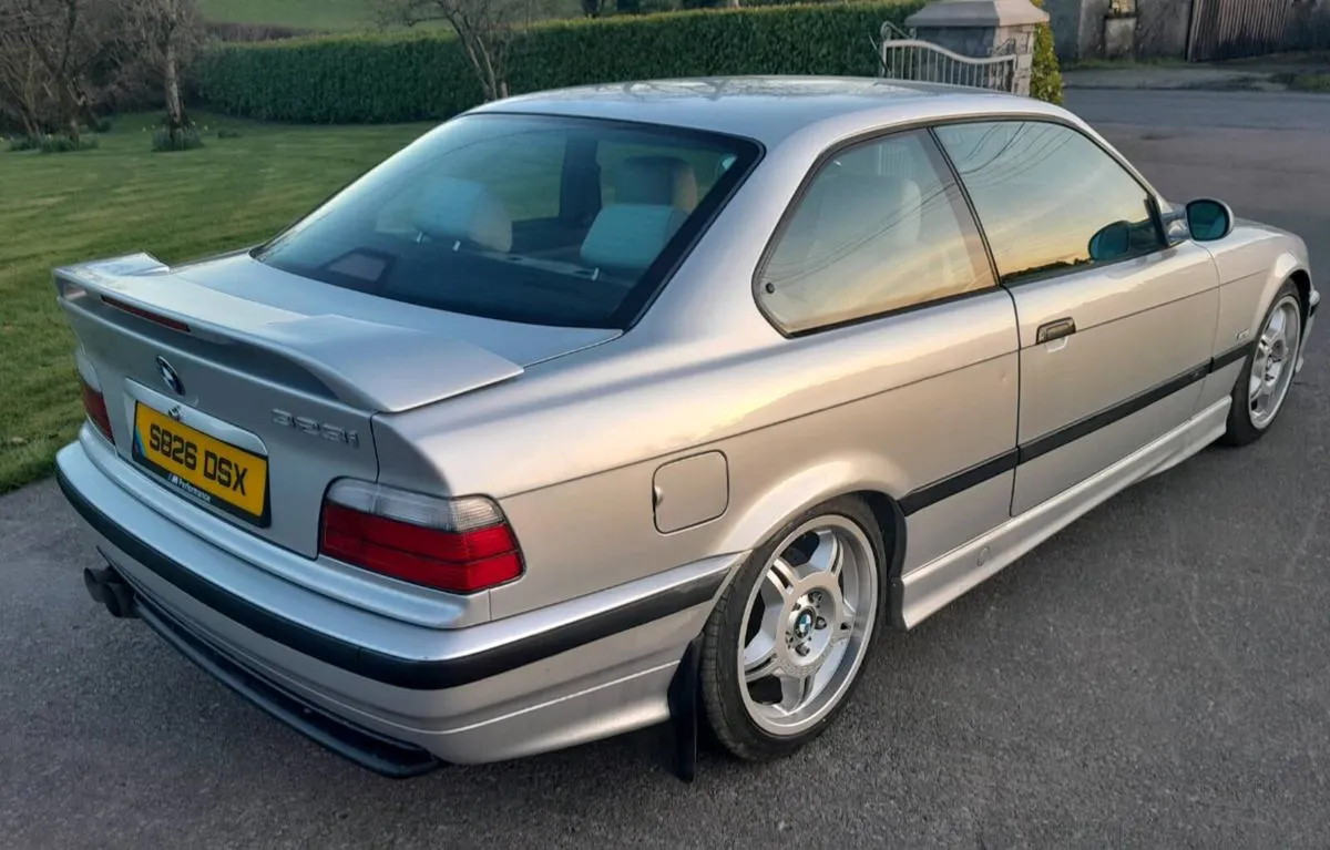 Bmw e36 coupe 323i - Image 3