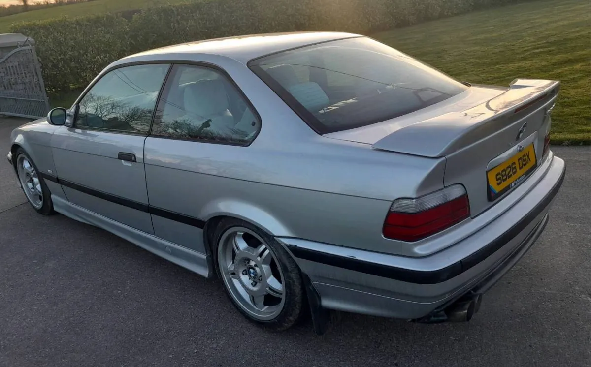 Bmw e36 coupe 323i - Image 4