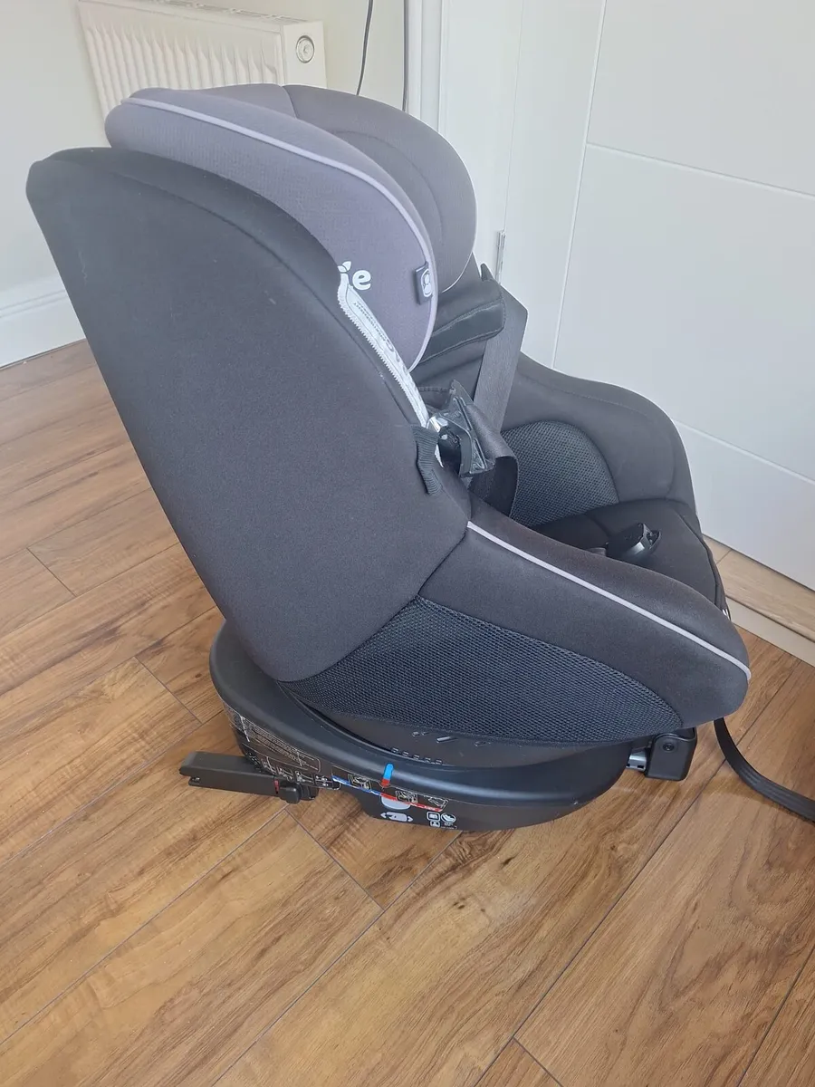 Joie spin car seat - Image 4