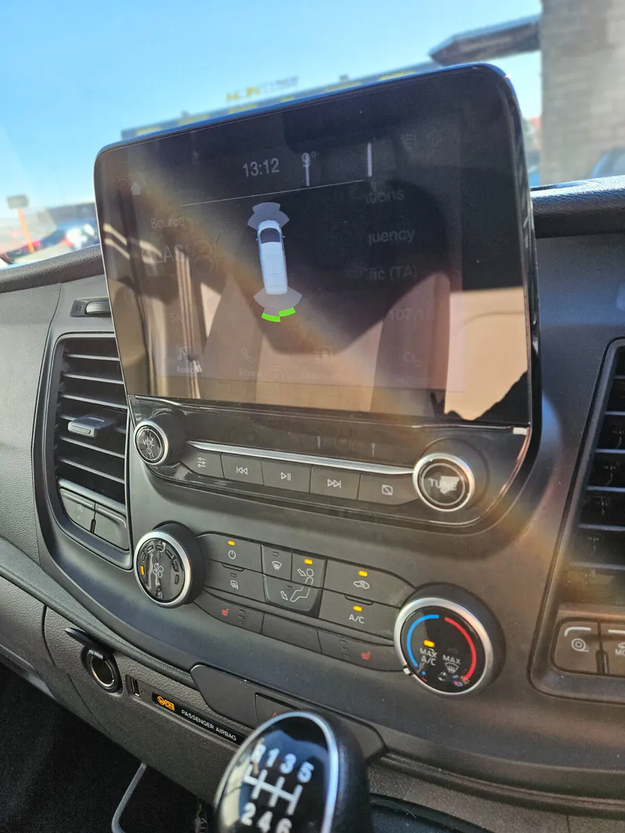 Ford Transit  2.0 130PS - Image 2