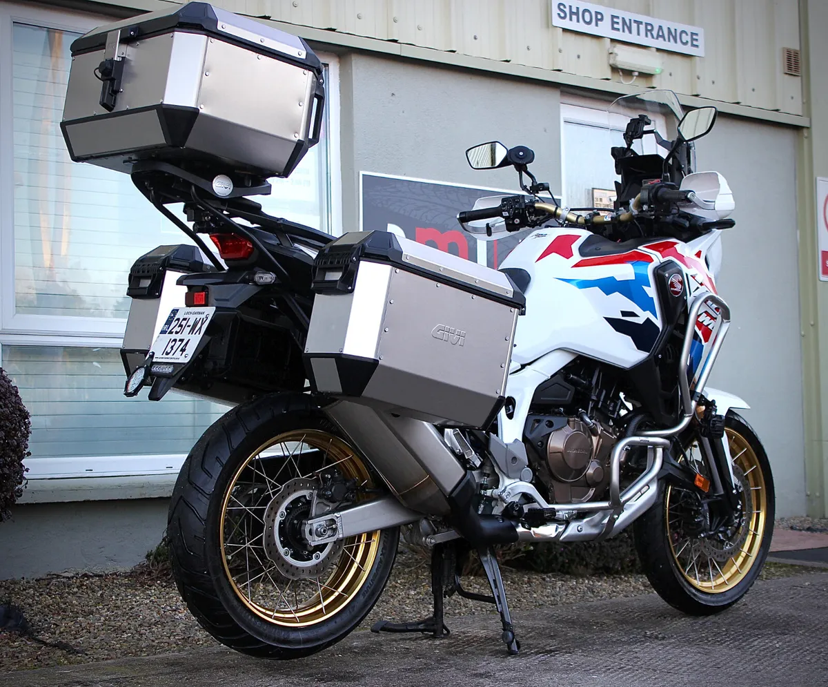 Honda CRF1100A4 Adventure Sports - Image 2