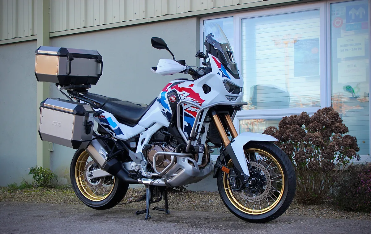 Honda CRF1100A4 Adventure Sports - Image 3