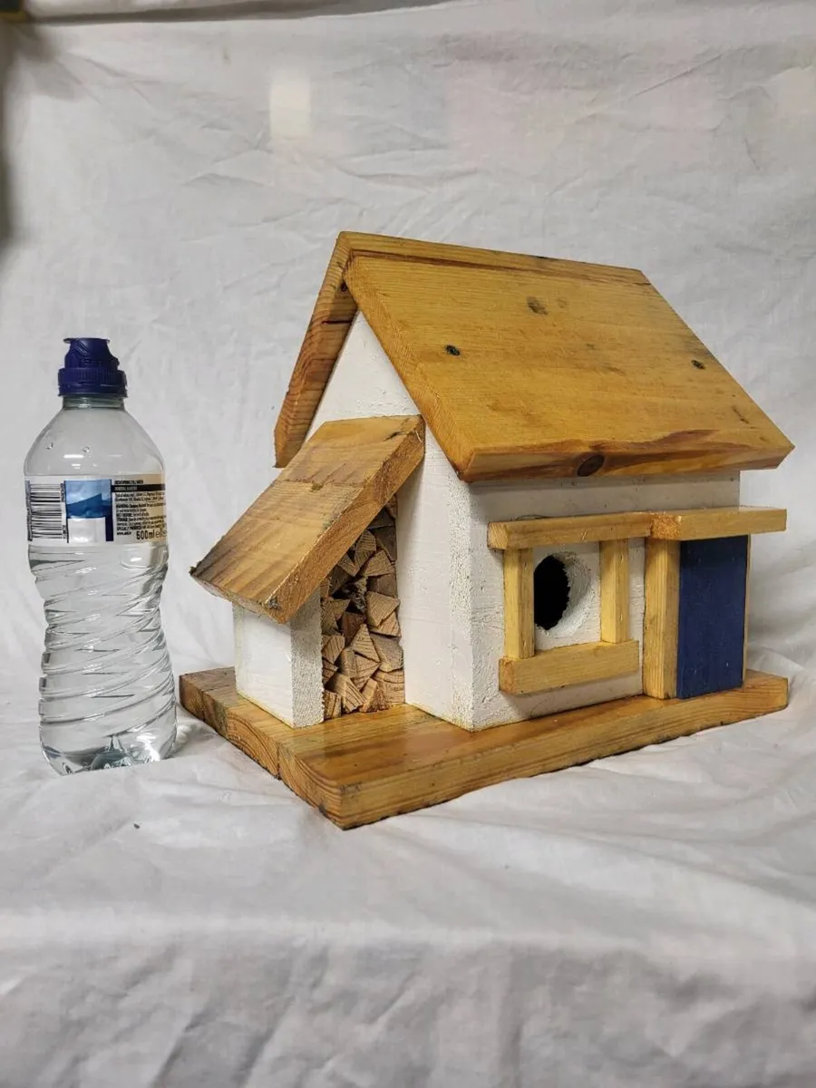 Bird house - Image 1