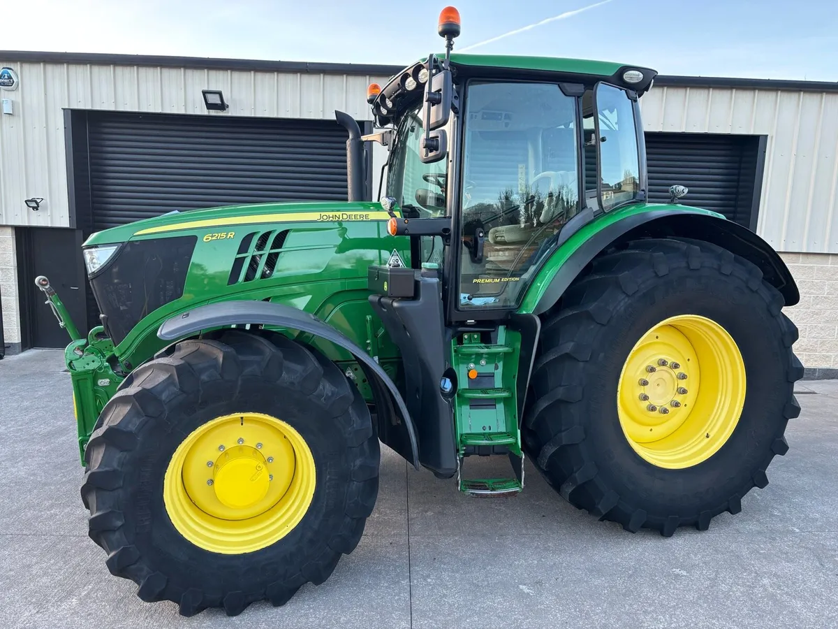 LATE 2020 JOHN DEERE 6215R AUTO POWER - Image 1