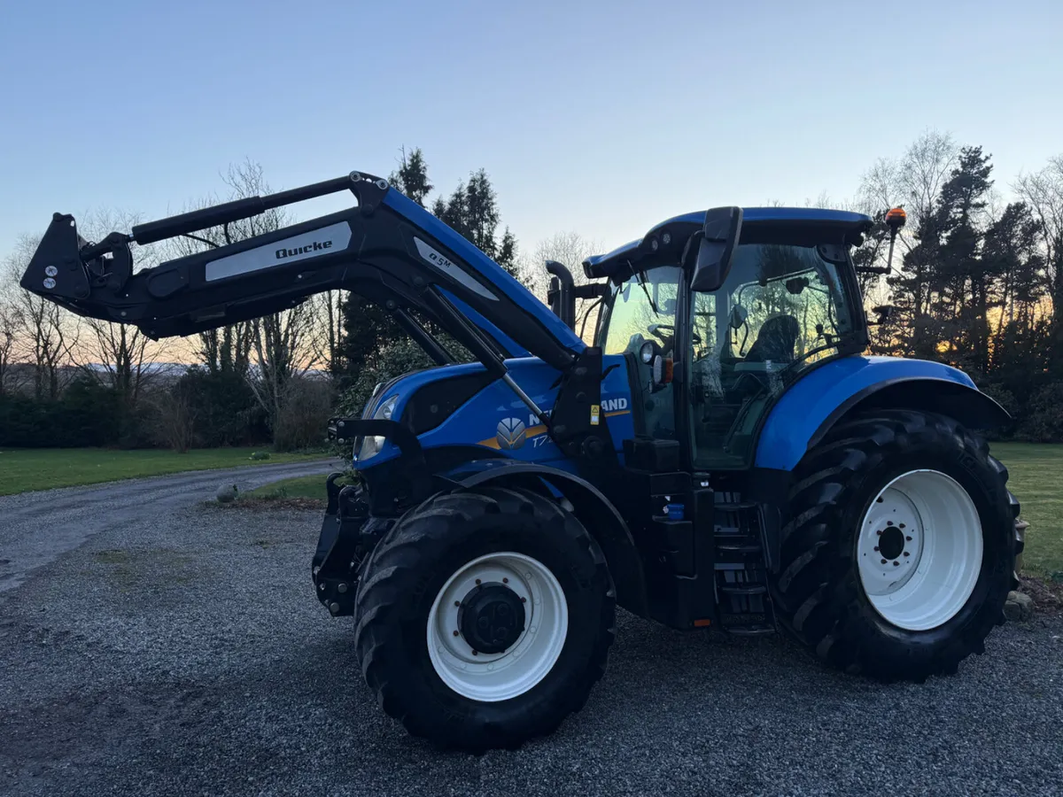 2022 New Holland T7.210 RC Quicke Q5m 1900 hours - Image 2