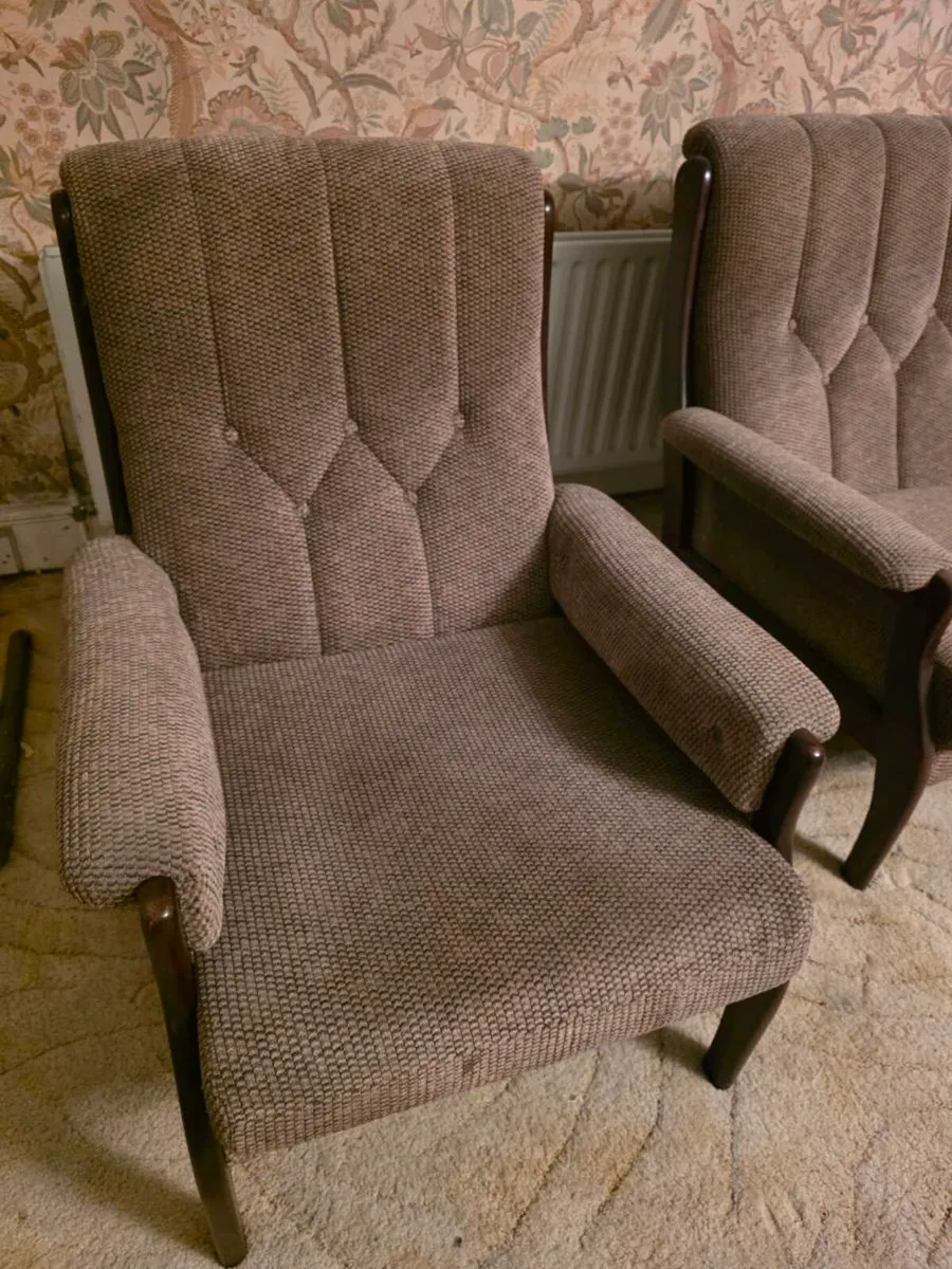 Couch and two Armchairs - Image 2