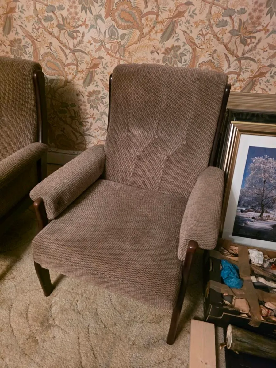 Couch and two Armchairs - Image 3