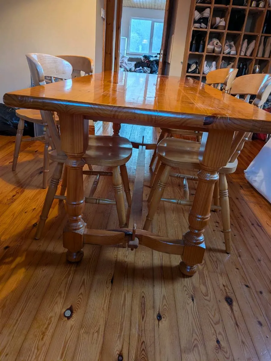 Dining table with 4 chairs - Image 3