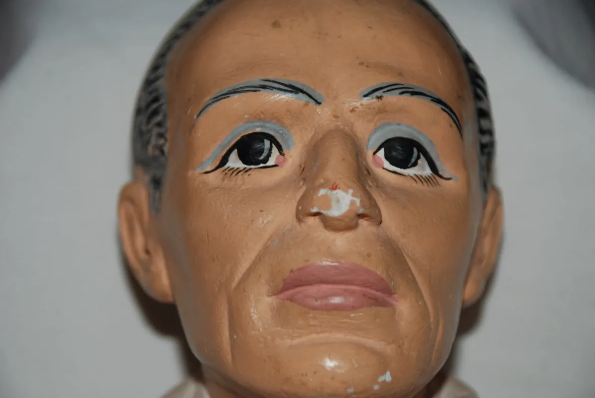 POPE PIUS XII Vtg 1950s Chalk ware Figure Statu - Image 1