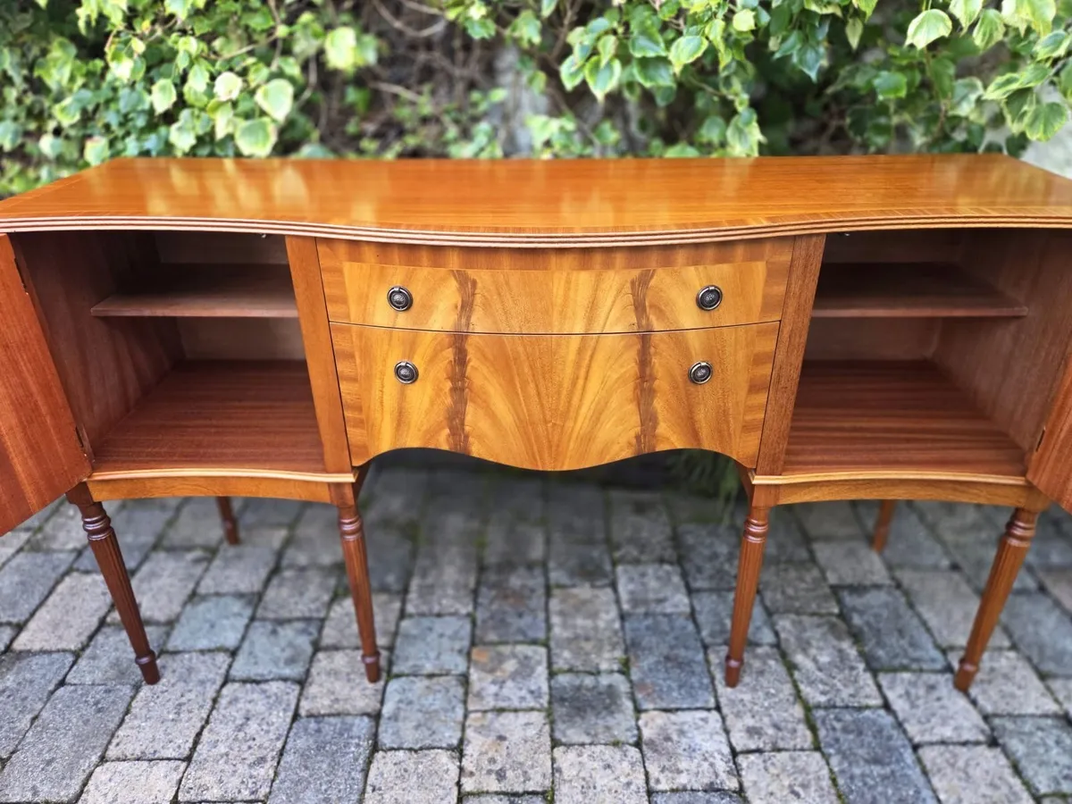 Vintage Walnut Sideboard by McIntosh-1974 - Image 4