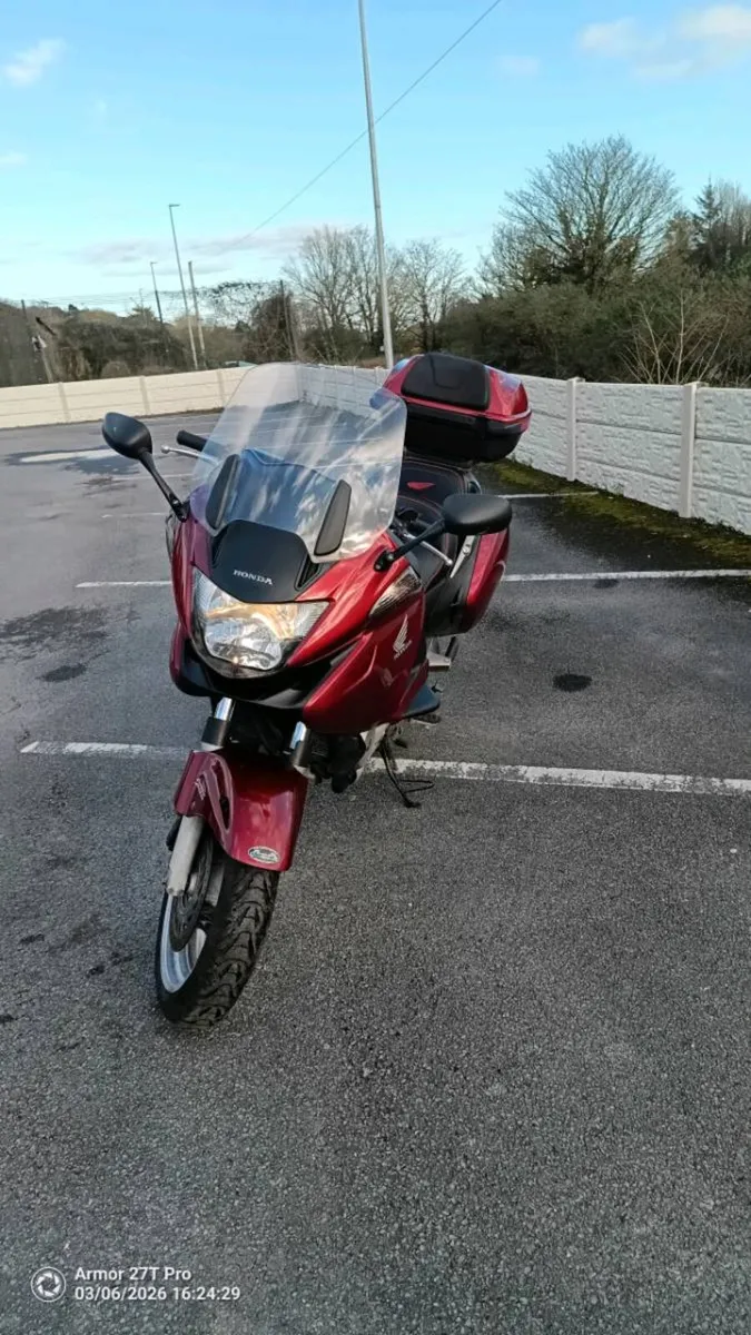Honda NT700V. - Image 2